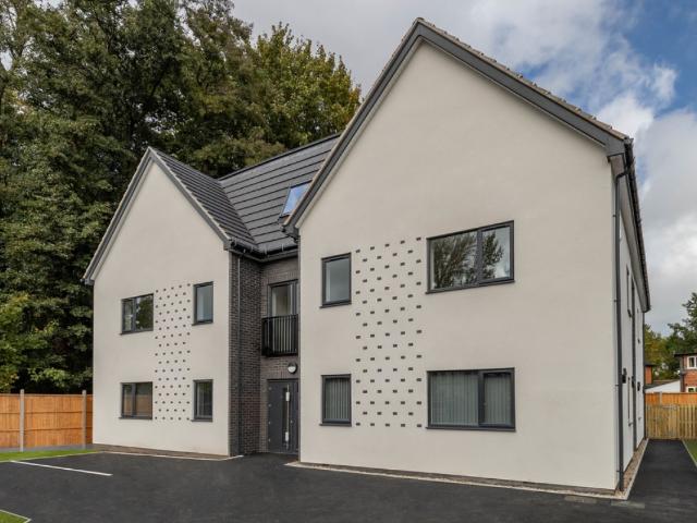 2 bedroom Flat To Rent