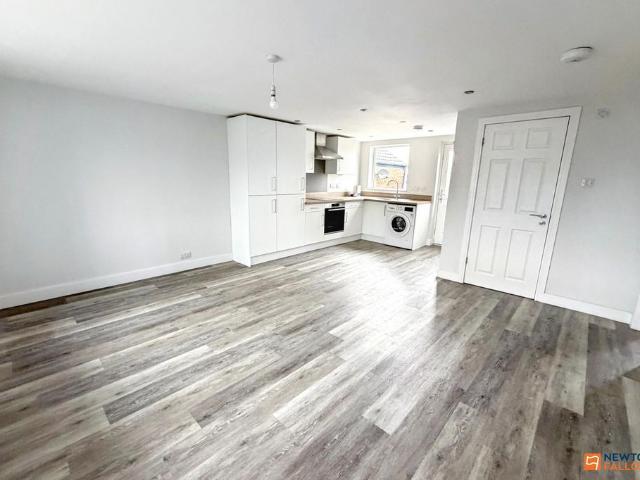 2 bedroom flat to rent