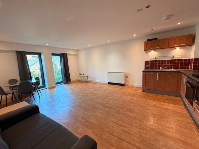 2 bedroom flat to rent