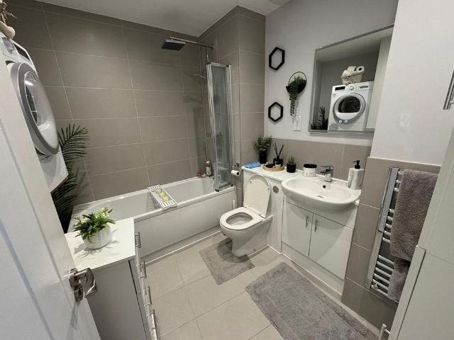 2 bedroom flat to rent