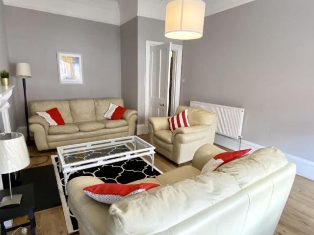 2 bedroom flat to rent