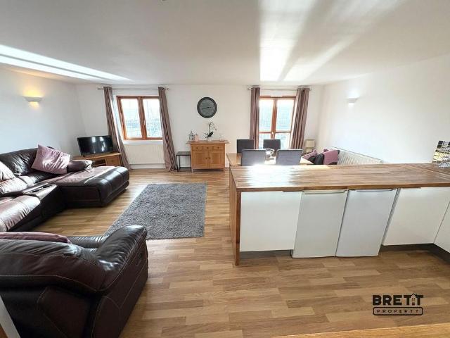 2 bedroom flat to rent