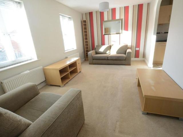 2 bedroom flat to rent