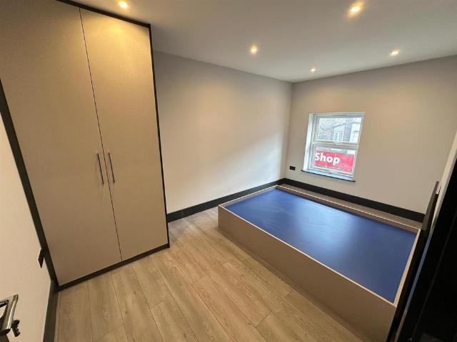 2 bedroom flat to rent