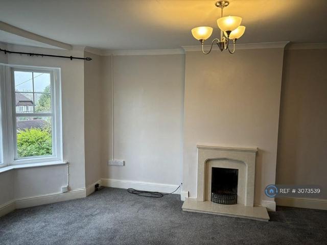 2 bedroom flat to rent