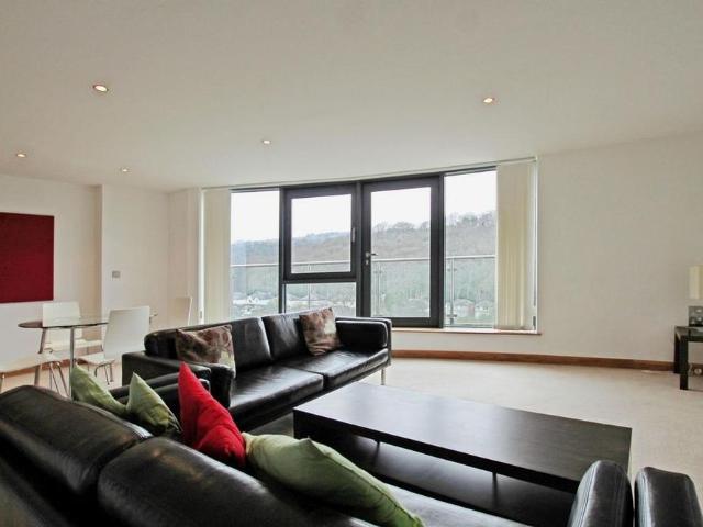 2 bedroom flat to rent