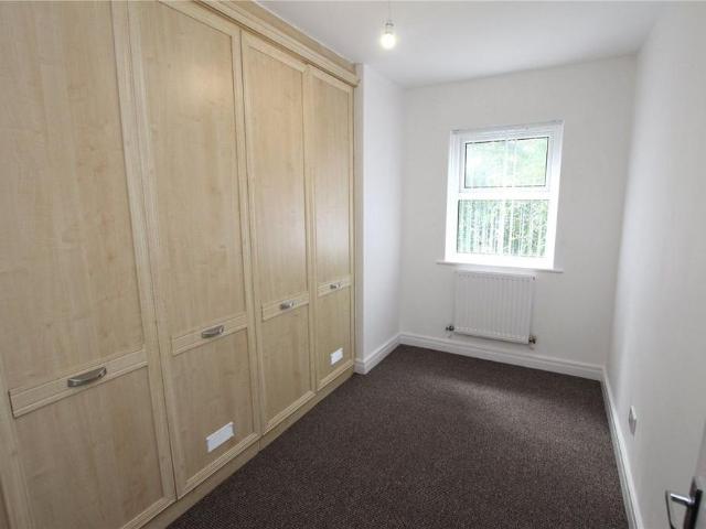 2 bedroom flat to rent