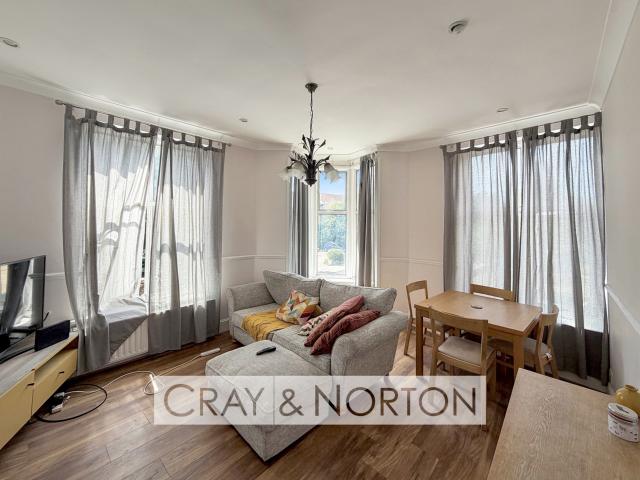 2 Bedroom Flat to rent