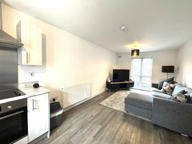 2 bedroom flat to rent