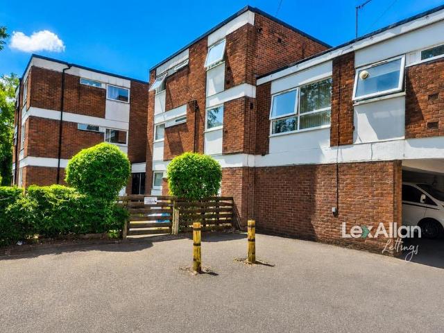 2 bedroom flat to rent