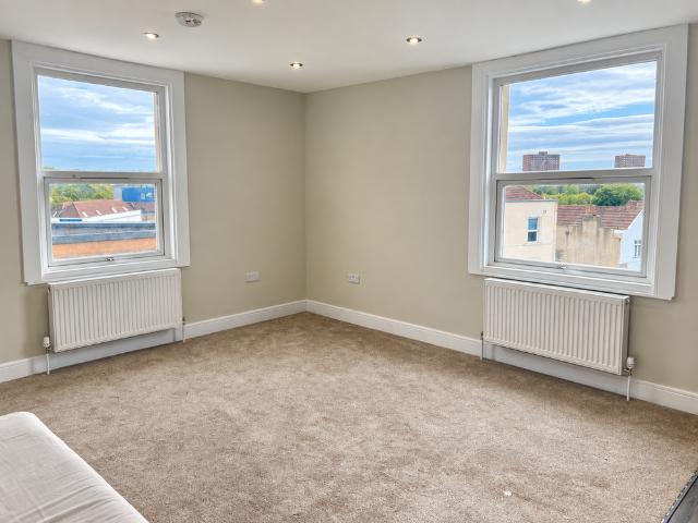 2 bedroom flat to rent