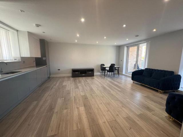 2 bedroom flat to rent