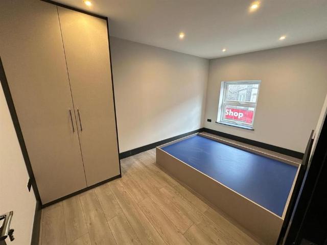 2 bedroom flat to rent