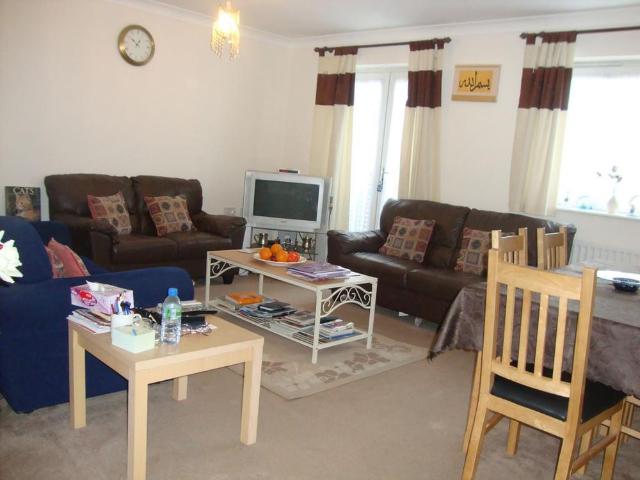 2 bedroom flat to rent