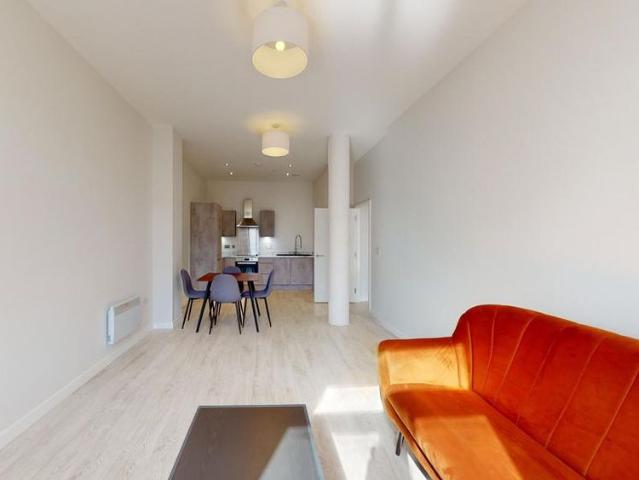 2 bedroom flat to rent