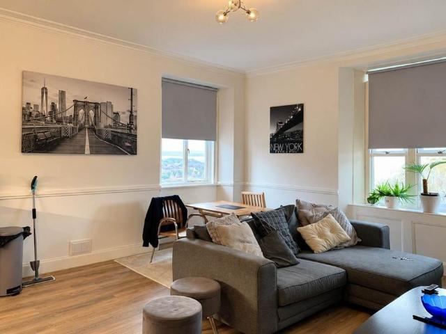 2 bedroom flat to rent