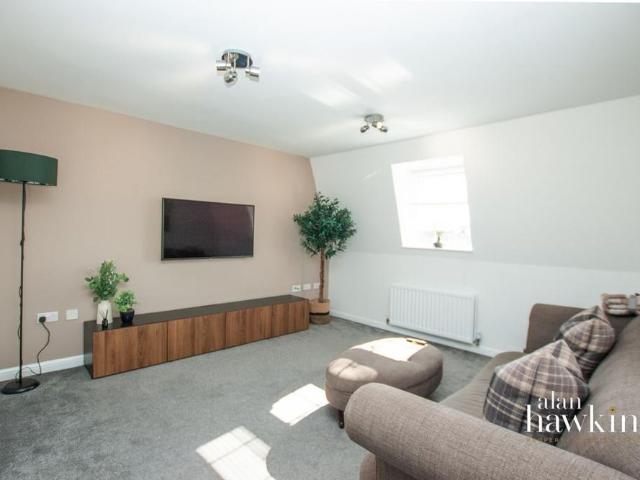2 bedroom flat to rent