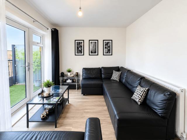 2 bedroom flat to rent