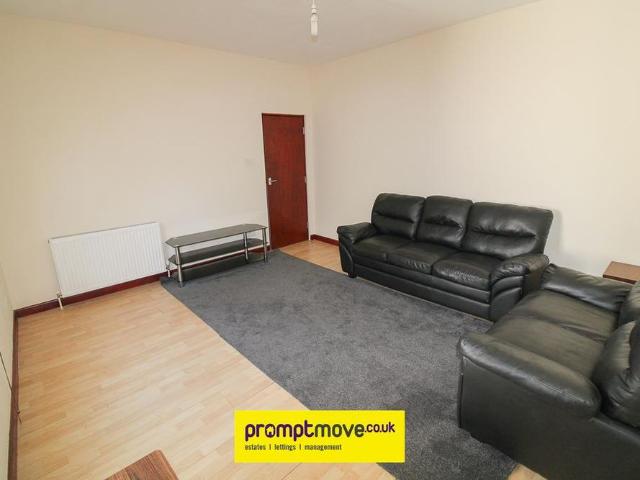 2 bedroom flat to rent
