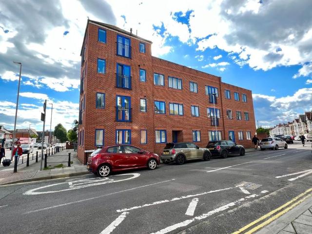 2 bedroom flat to rent