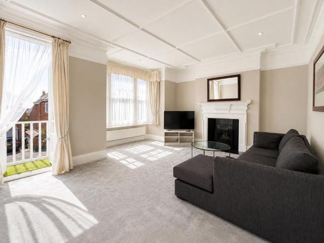 2 bedroom flat to rent