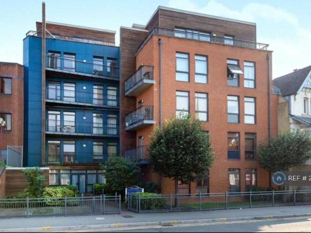 2 bedroom flat to rent