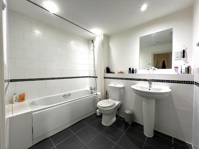 2 bedroom flat to rent