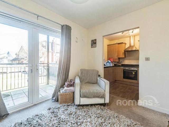 2 bedroom flat to rent