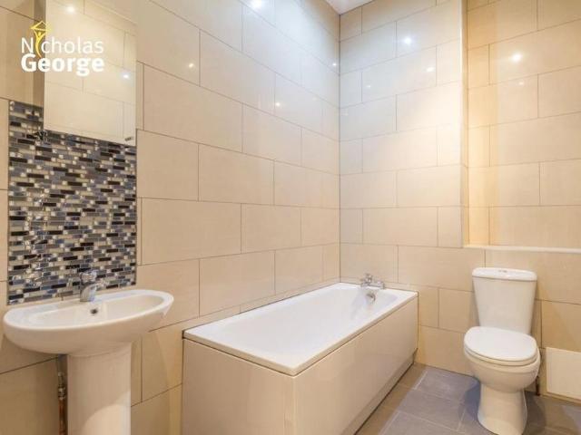 2 bedroom flat to rent
