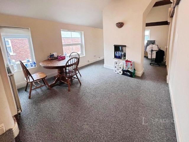 2 bedroom flat to rent