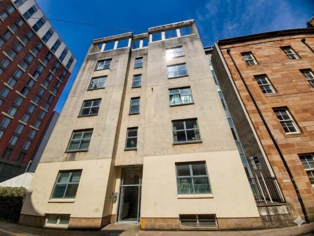 2 bedroom flat to rent