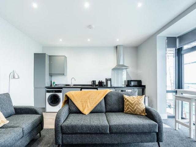 2 bedroom flat to rent