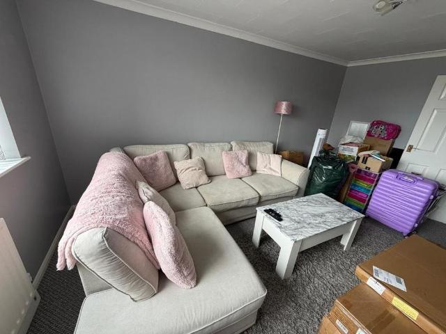 2 bedroom flat to rent