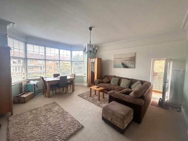 2 bedroom flat to rent