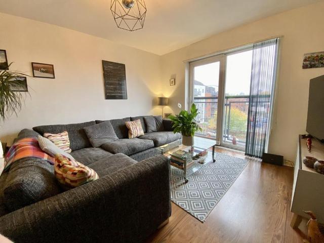 2 bedroom flat to rent