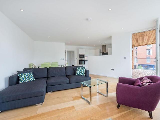2 bedroom flat to rent