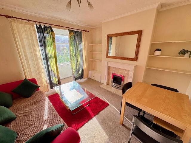 2 bedroom flat to rent