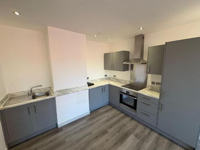 2 bedroom flat to rent