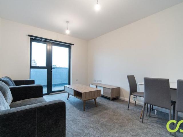 2 bedroom flat to rent