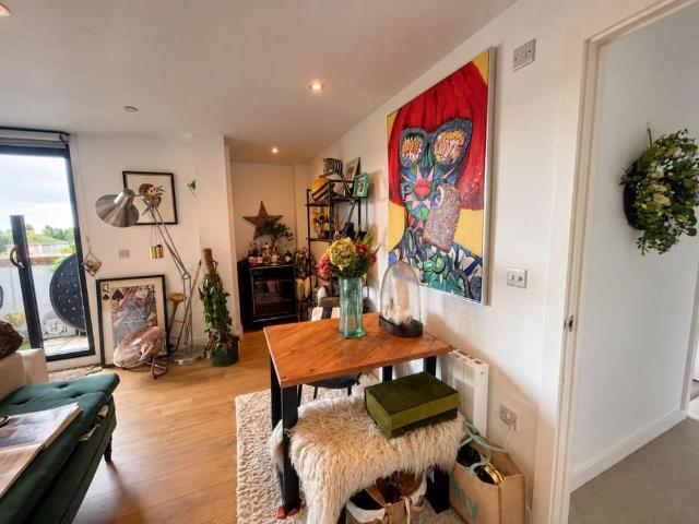 2 bedroom flat to rent