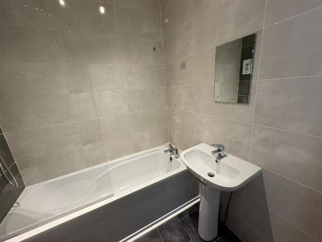 2 bedroom flat to rent