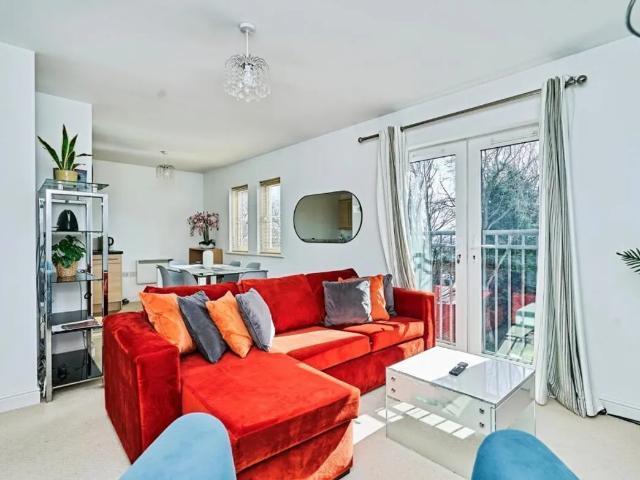 2 bedroom flat to rent
