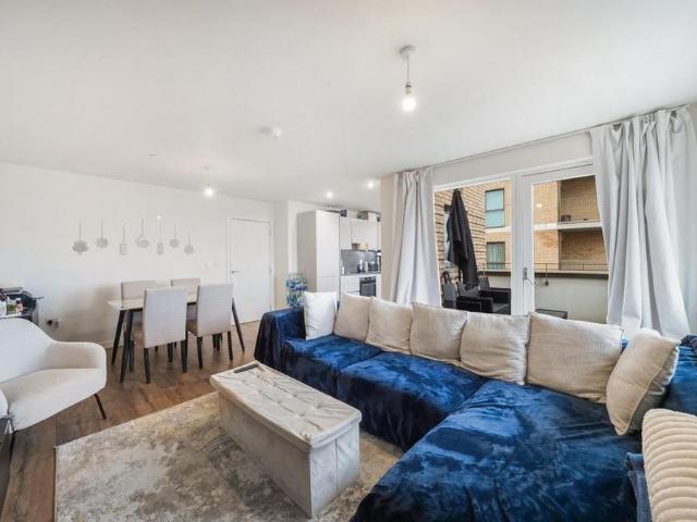 2 bedroom flat to rent