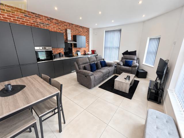 2 bedroom flat to rent