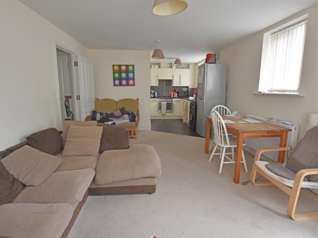 2 bedroom flat to rent