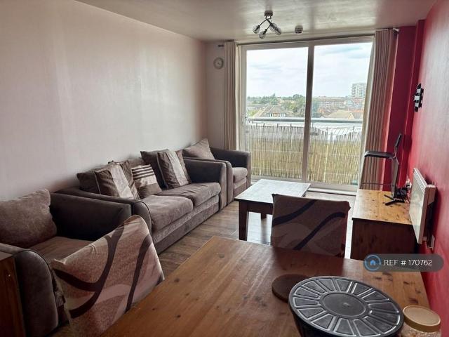 2 bedroom flat to rent