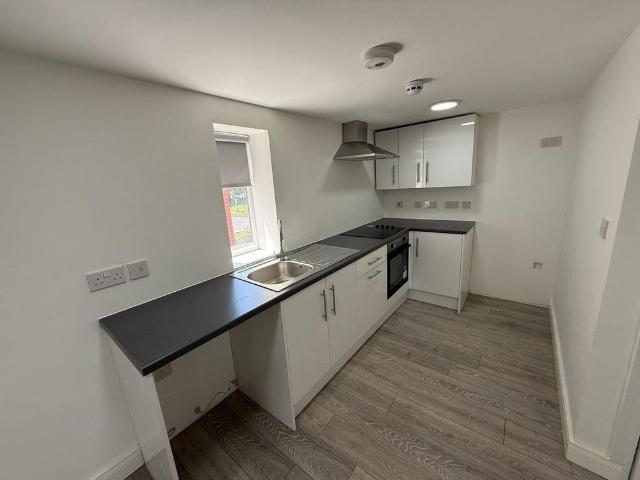 2 bedroom flat to rent