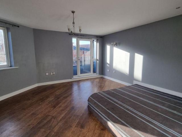 2 bedroom flat to rent