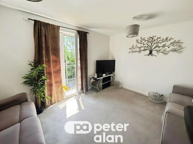 2 bedroom flat to rent