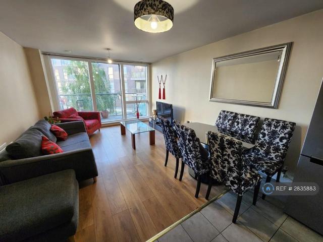 2 bedroom flat to rent